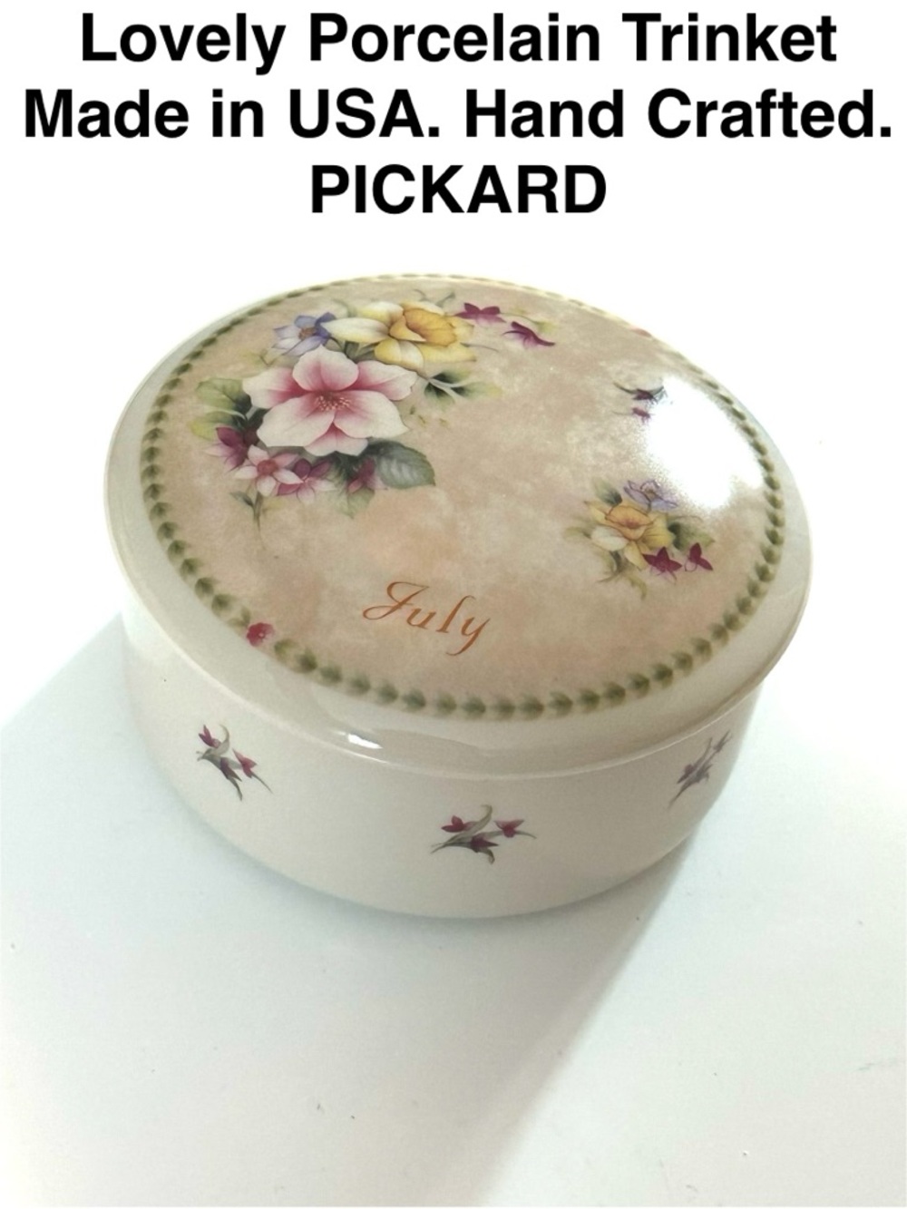 💐 July Porcelain Trinket Box in Cream with Floral Motif USA PICKARD Vintage